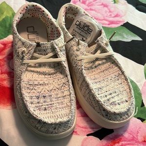 Brand New Hey Dudes Size 8